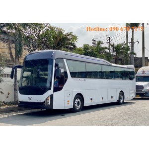 XE KHACH 47 GHE NGOI HYUNDAI 425